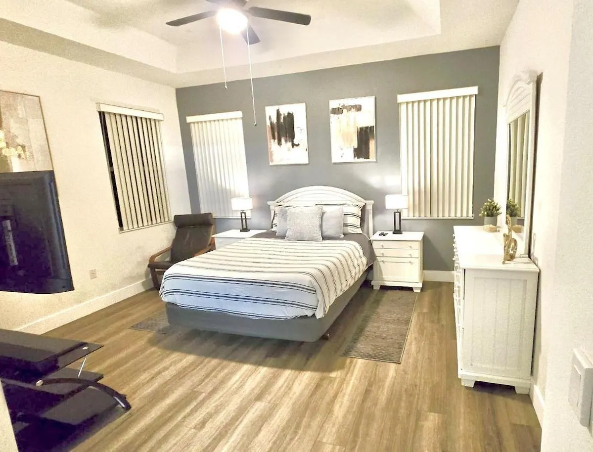 Charming Family Retreat With Pool & Amenities Disney & Top Attractions Davenport 0*,  United States
